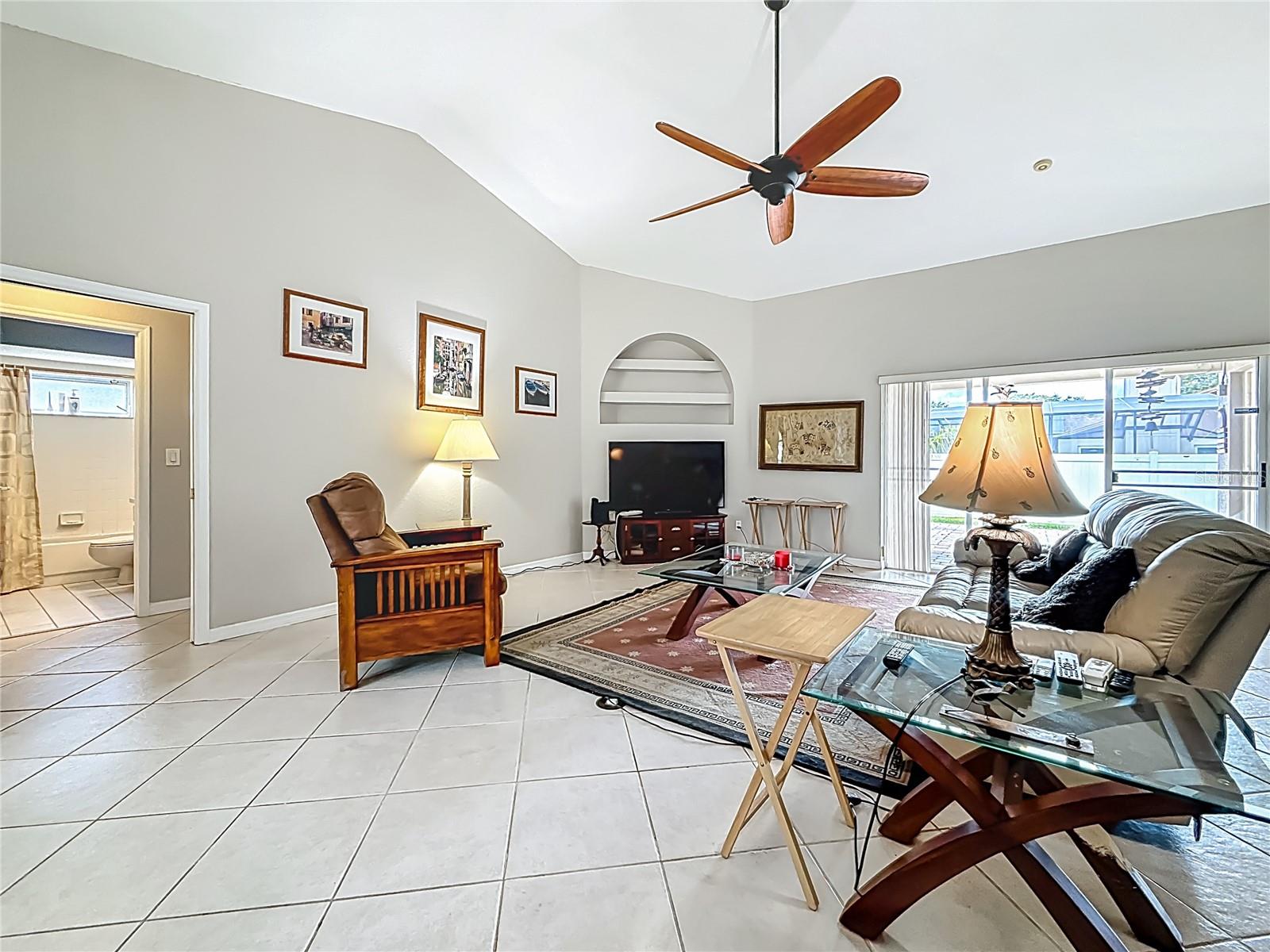 Listing photo id 16 for 12350 91st Way