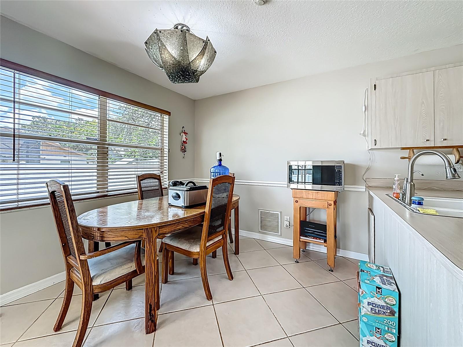 Listing photo id 21 for 12350 91st Way