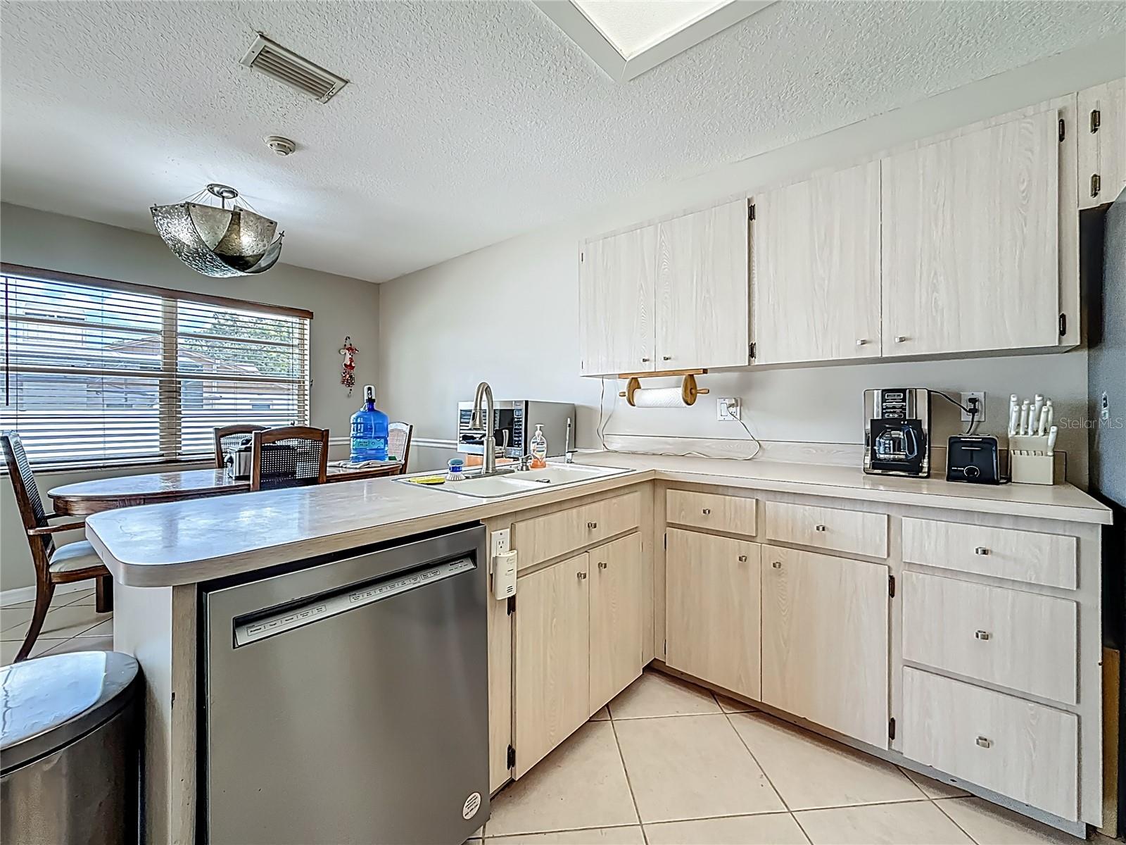 Listing photo id 25 for 12350 91st Way