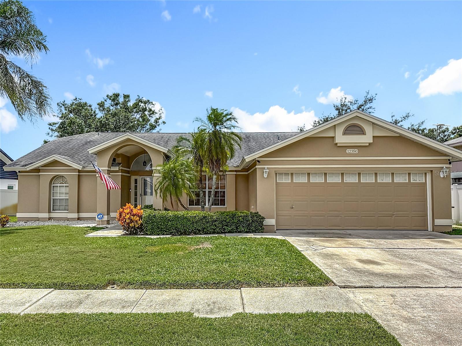 Listing photo id 1 for 12350 91st Way