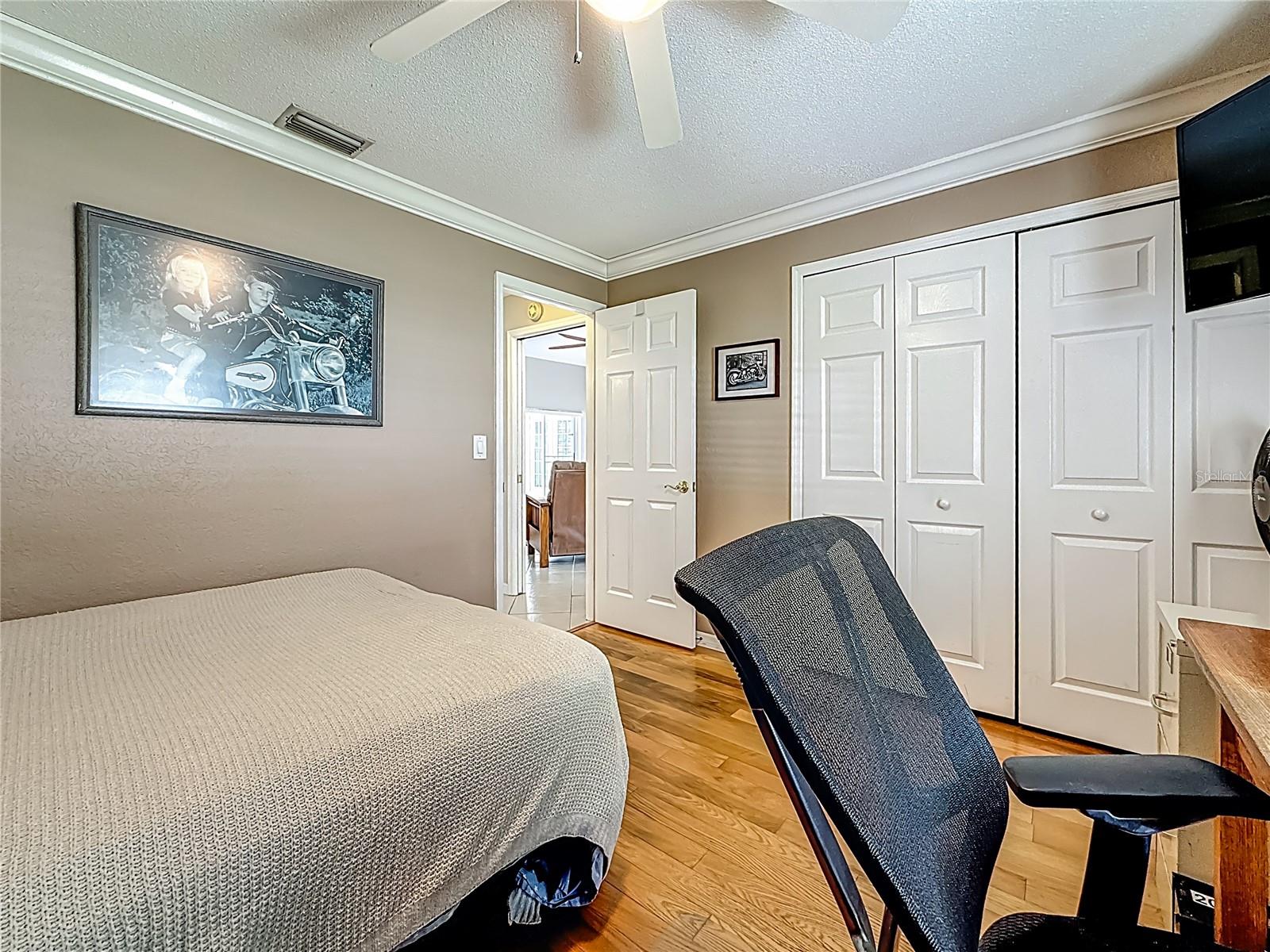 Listing photo id 35 for 12350 91st Way