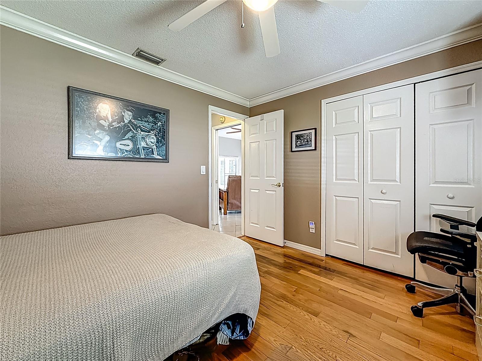 Listing photo id 36 for 12350 91st Way