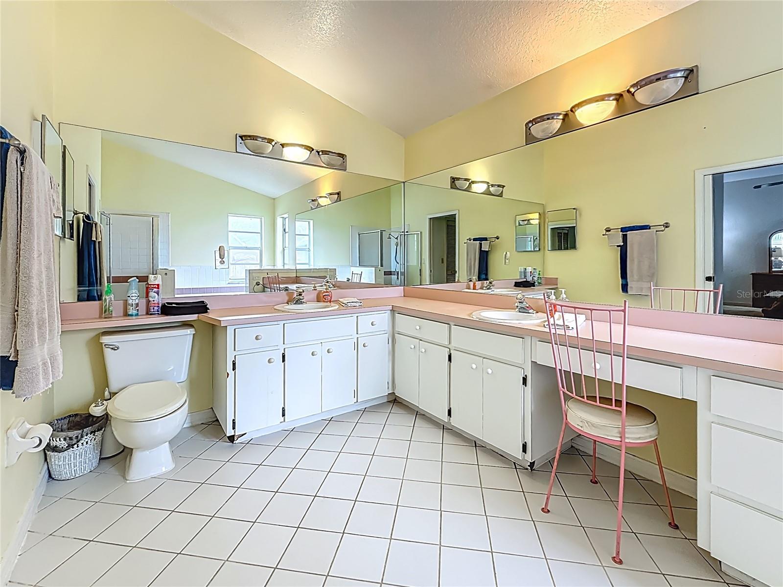 Listing photo id 49 for 12350 91st Way
