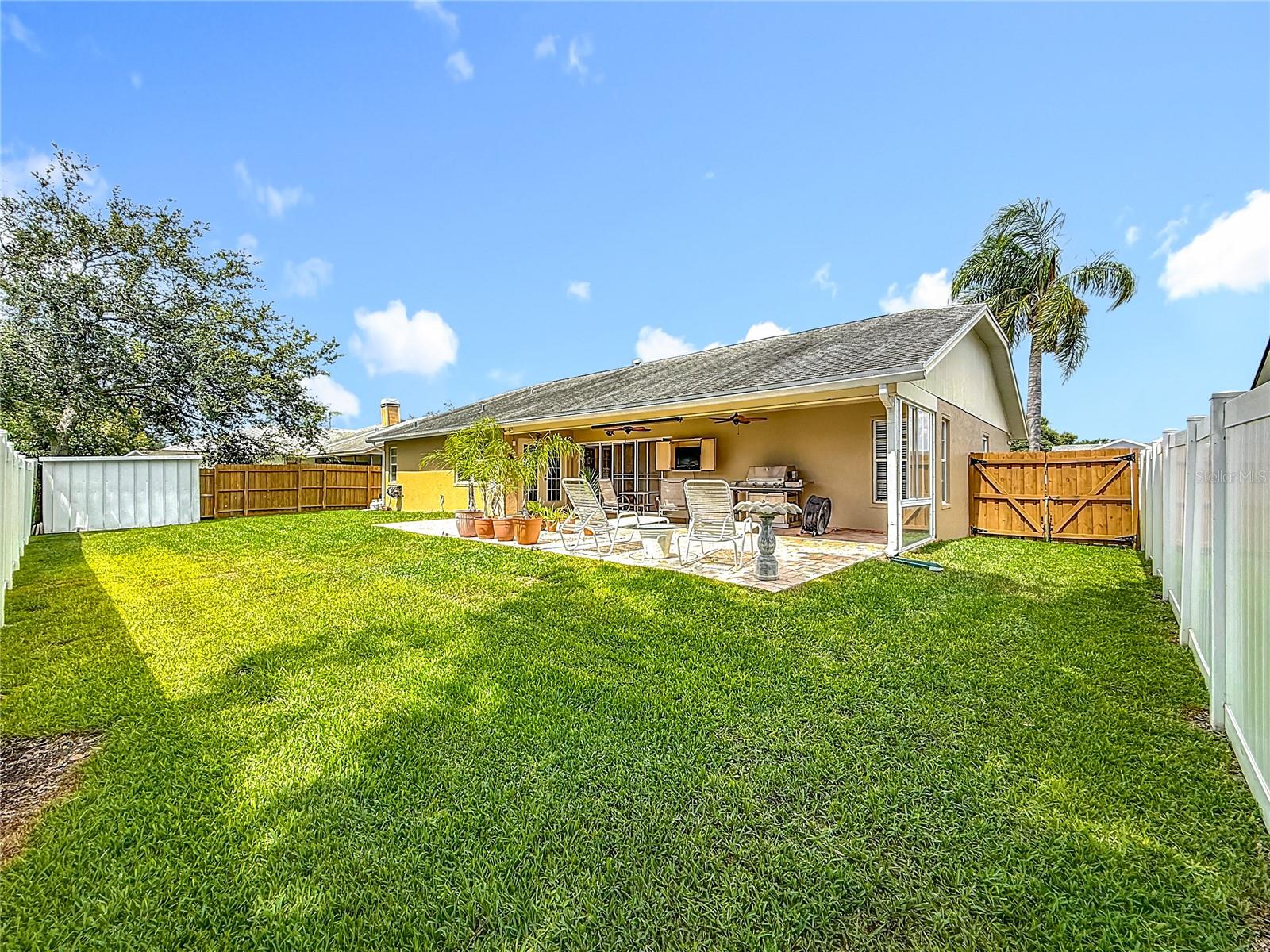 Listing photo id 67 for 12350 91st Way