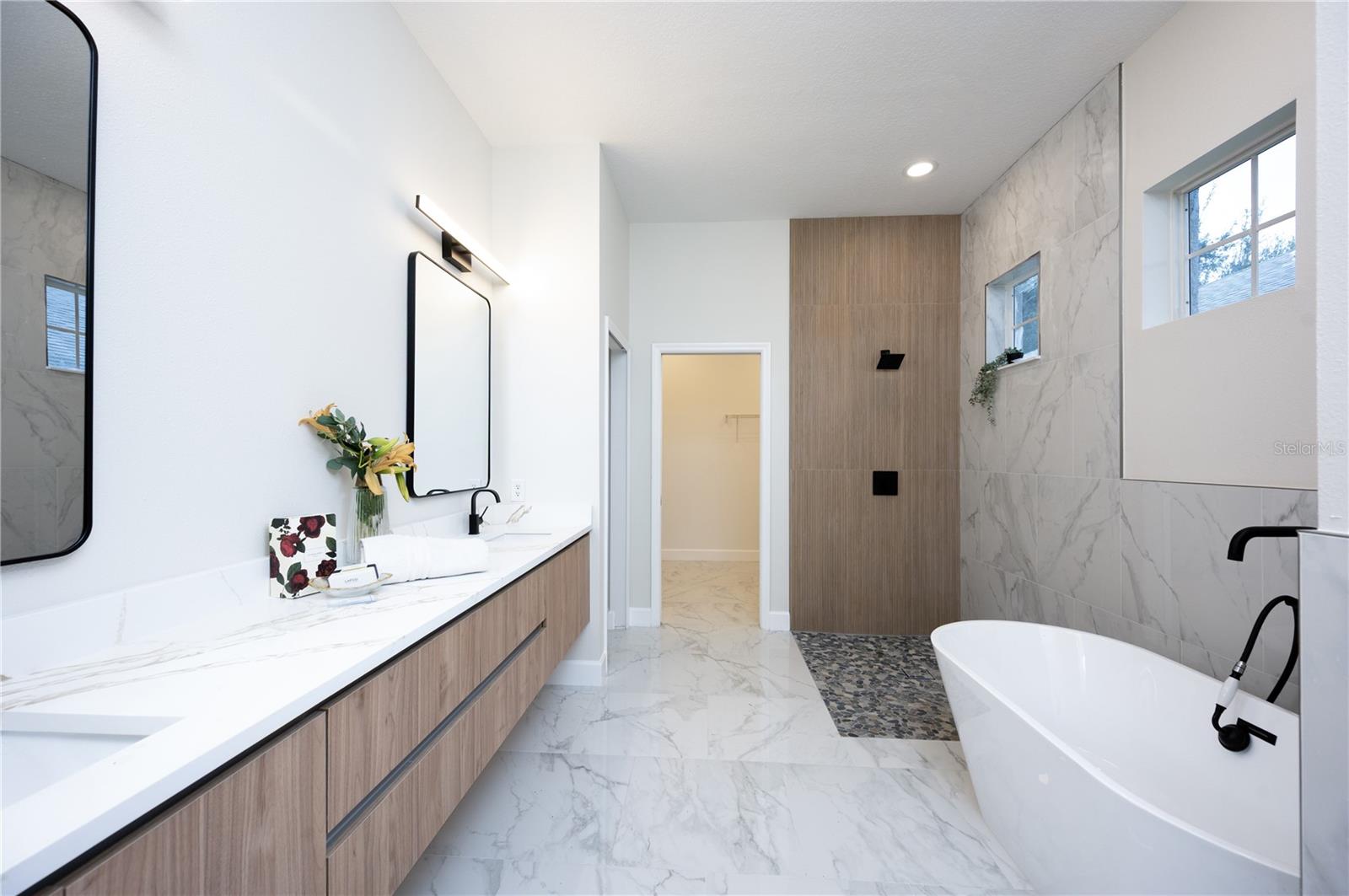 Image 10 of 19 For 10346 Abbotsford Drive