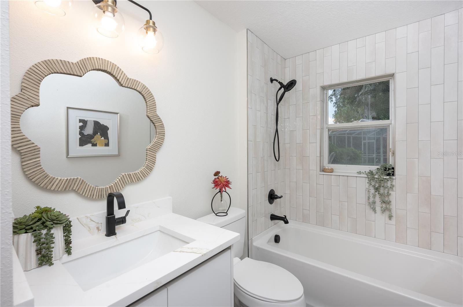 Image 16 of 19 For 10346 Abbotsford Drive