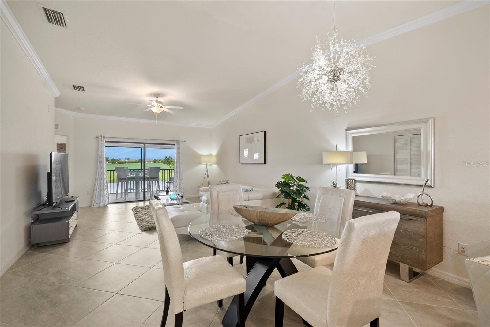 Image 13 of 47 For 5710 Palmer Circle 201