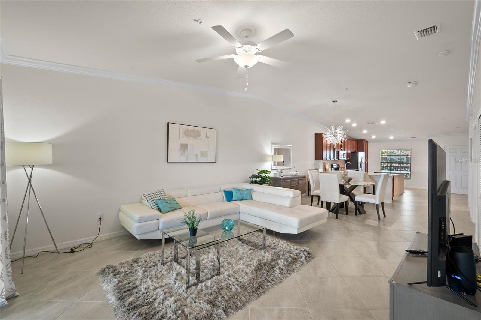 Image 16 of 47 For 5710 Palmer Circle 201