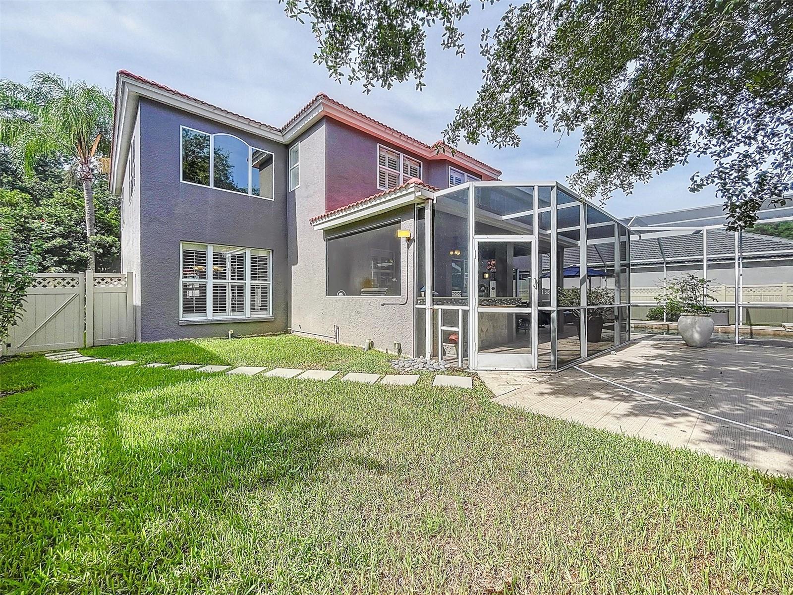 Image 90 of 100 For 18142 Regents Square Drive