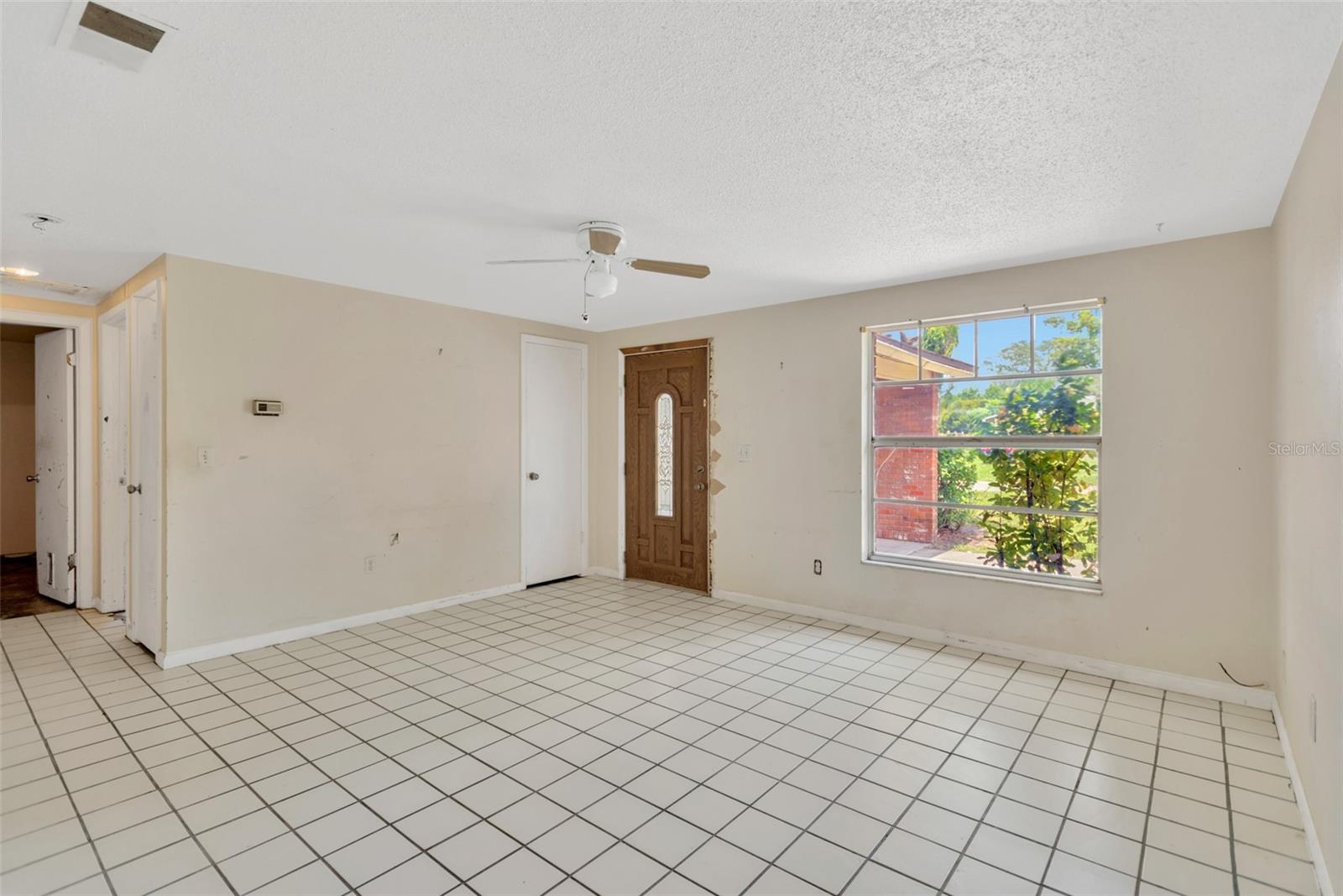 Image 10 of 30 For 804 Walnut Drive