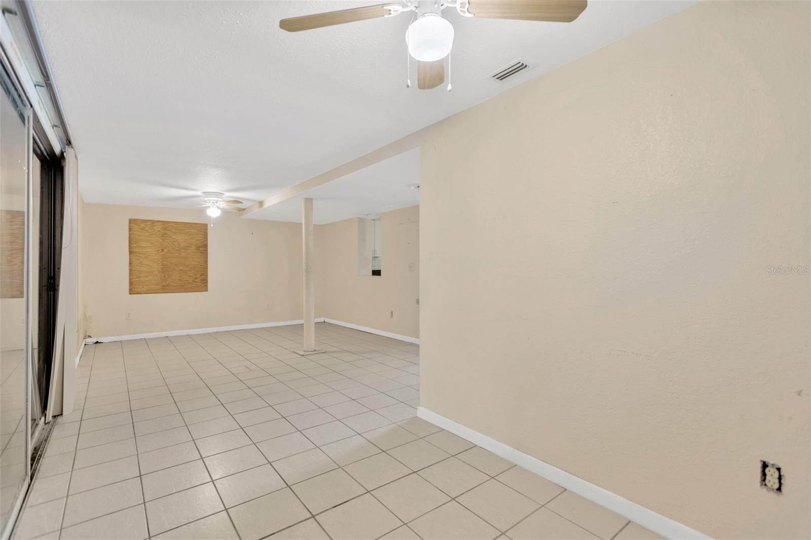 Image 22 of 30 For 804 Walnut Drive