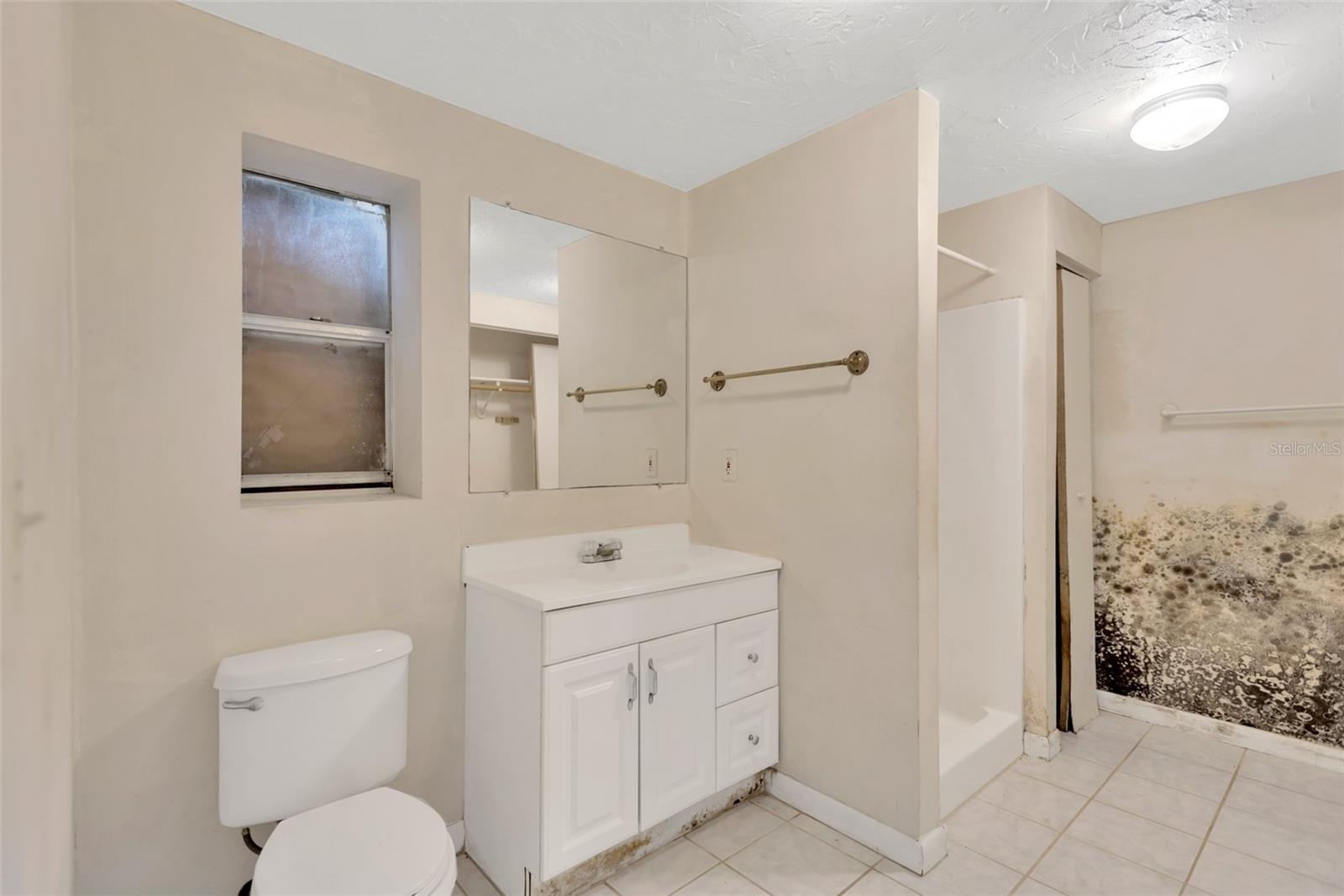 Image 6 of 30 For 804 Walnut Drive