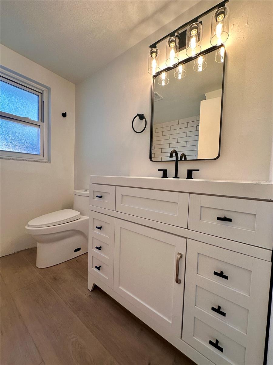 Listing photo id 5 for 7521 Bougenville Drive