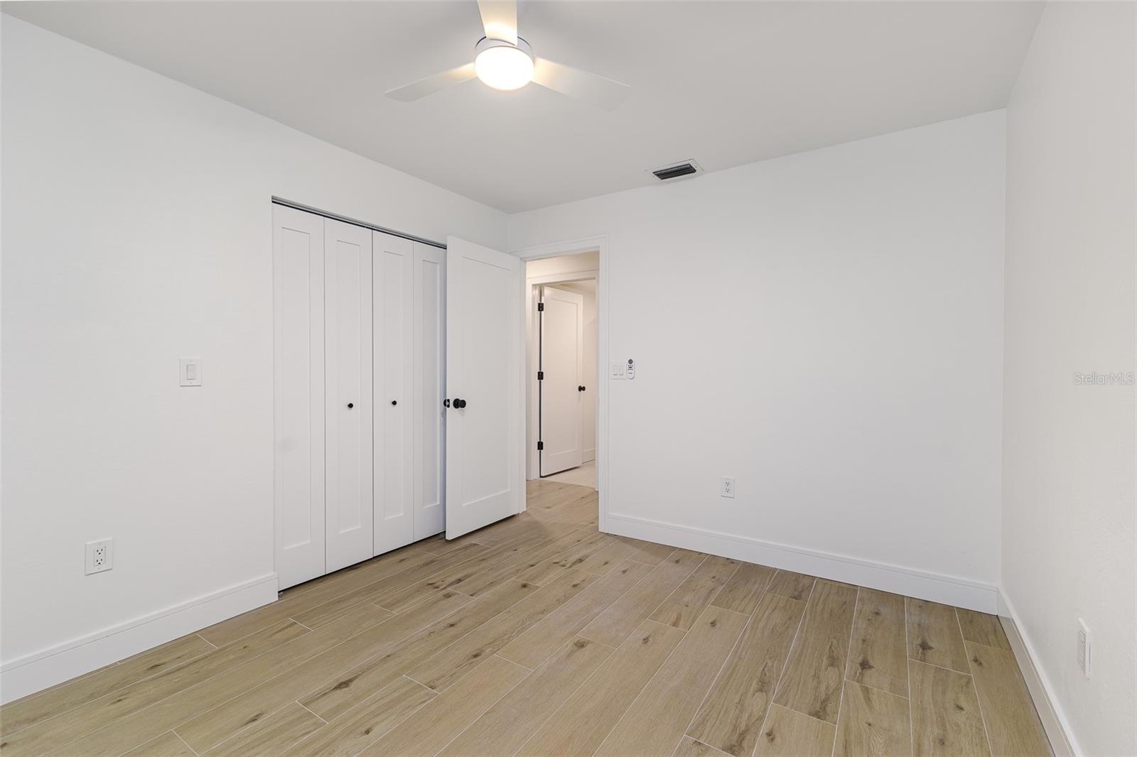 Listing photo id 23 for 13862 Tern Lane