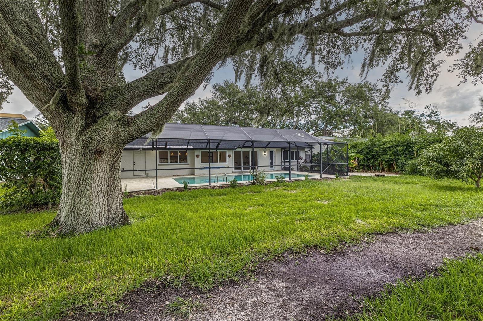 Listing photo id 32 for 13862 Tern Lane