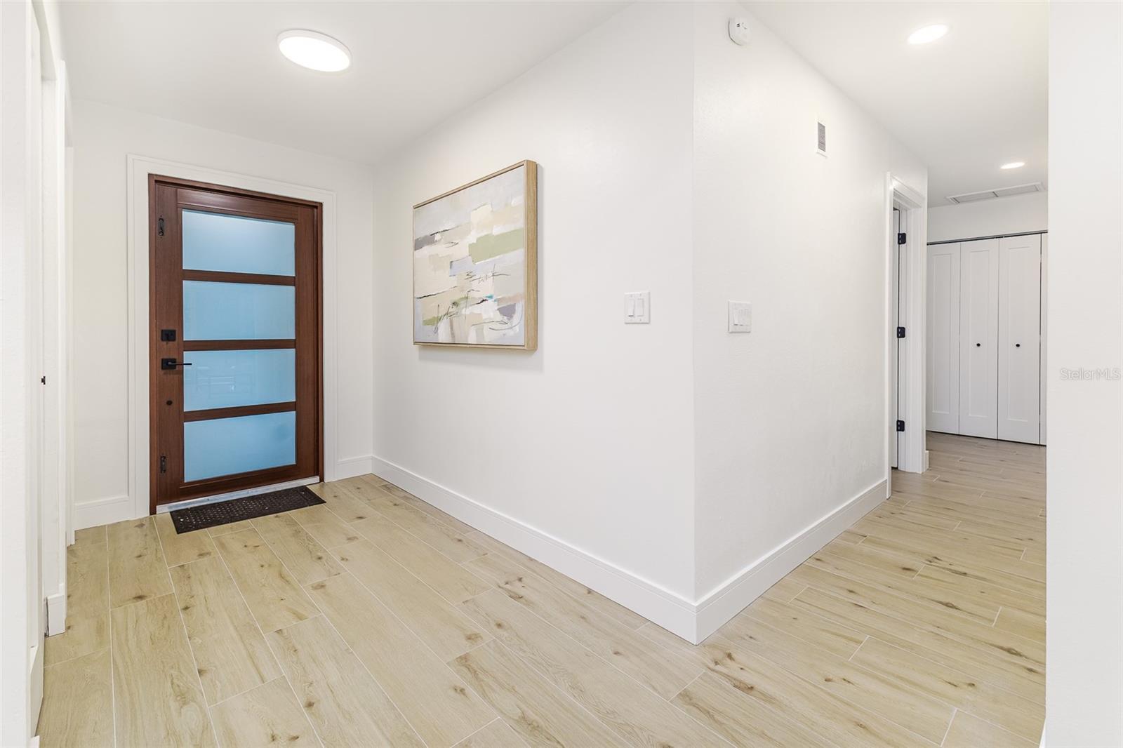 Listing photo id 2 for 13862 Tern Lane