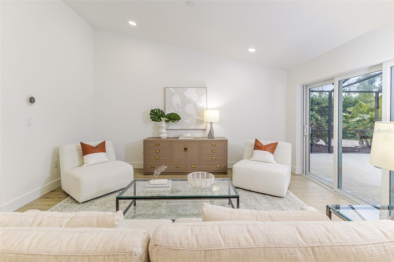 Listing photo id 5 for 13862 Tern Lane