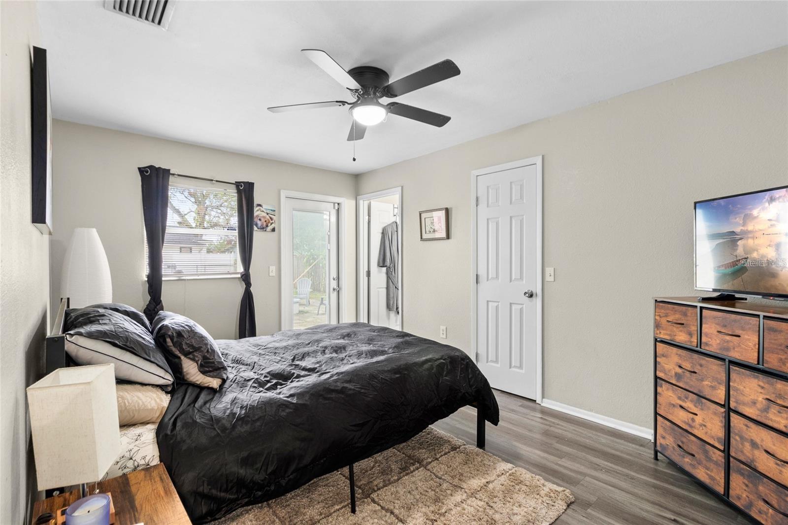 Image 12 of 21 For 3132 56th Avenue N