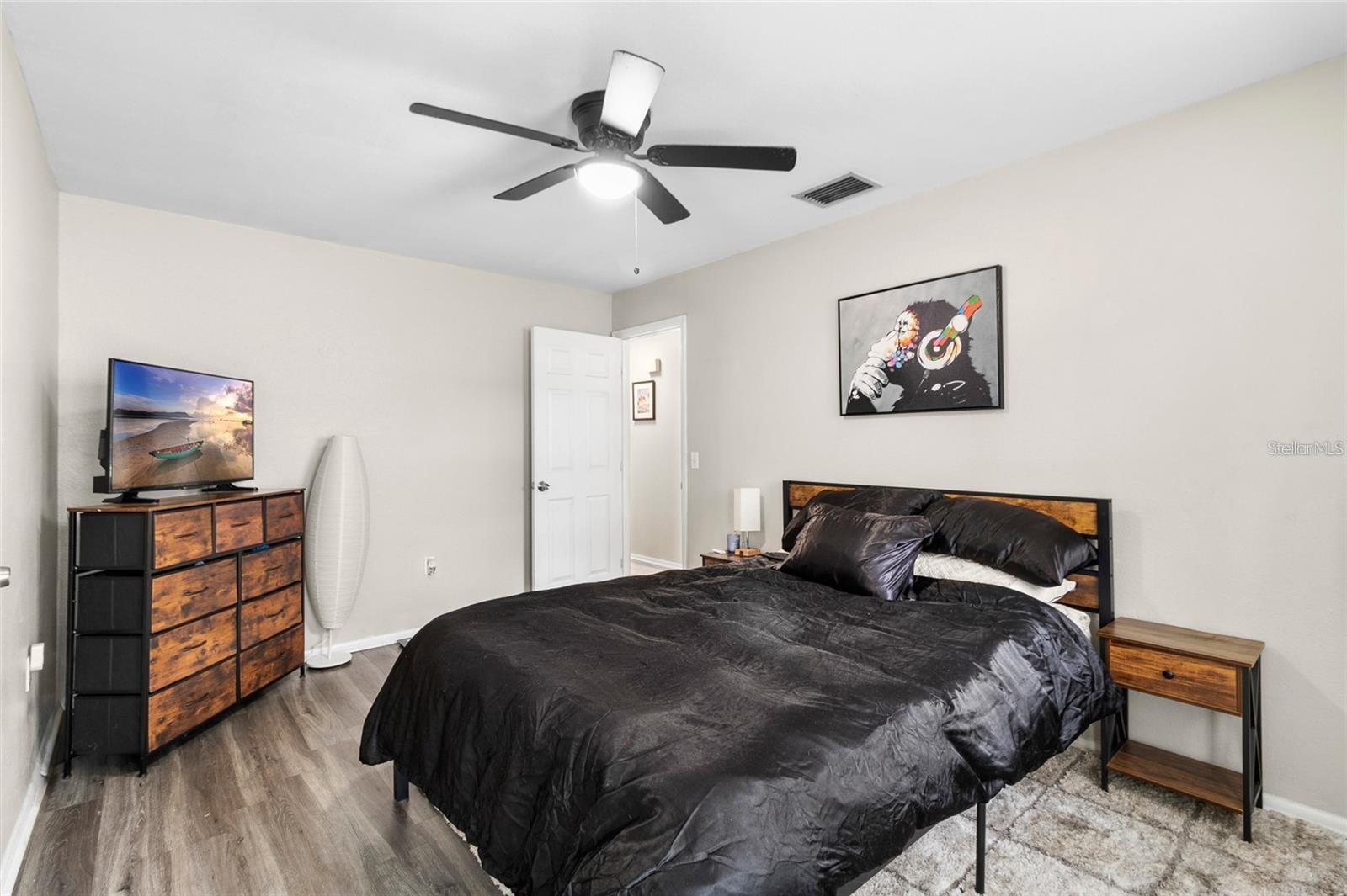 Image 13 of 21 For 3132 56th Avenue N