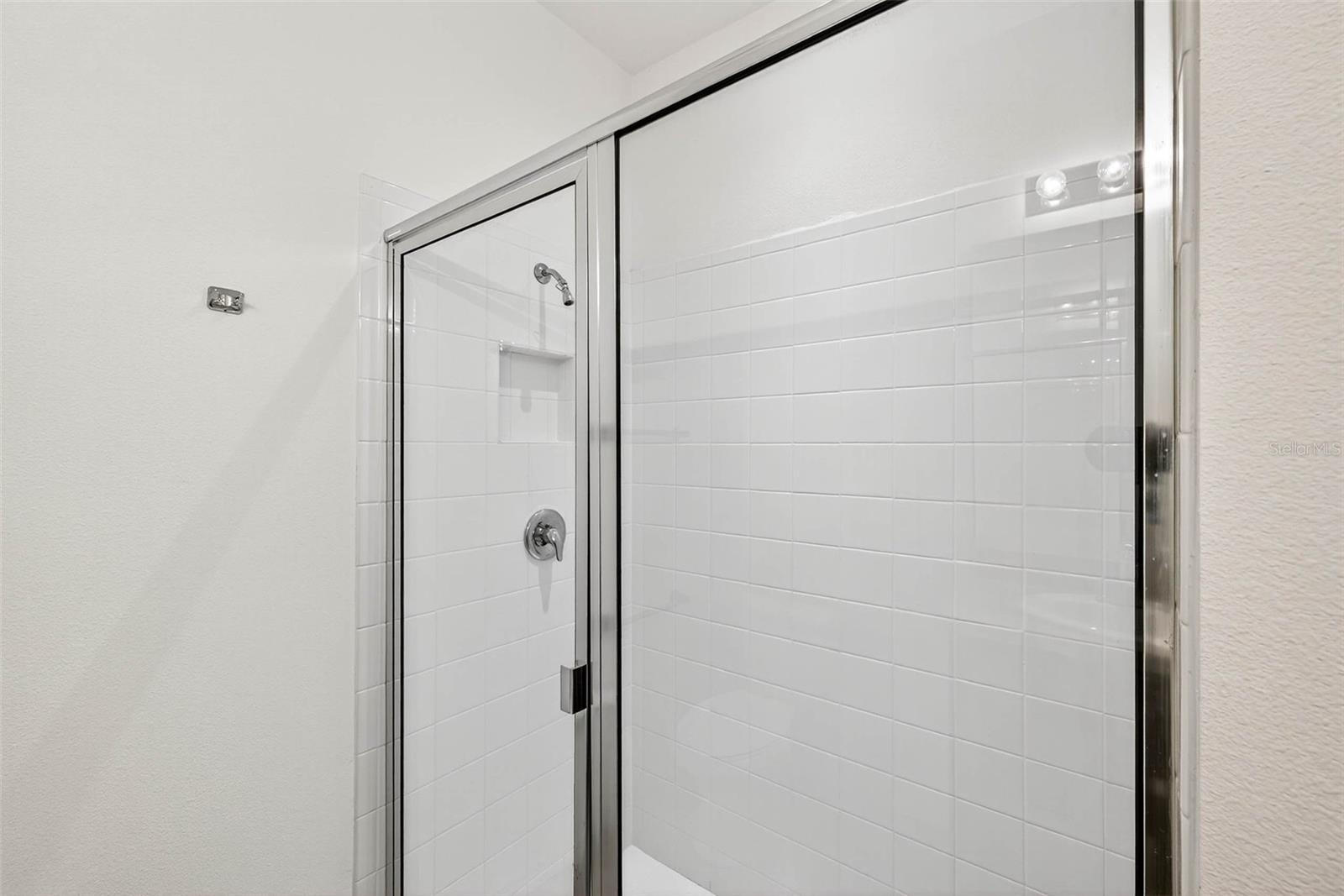 Listing photo id 26 for 33006 Windelstraw Drive
