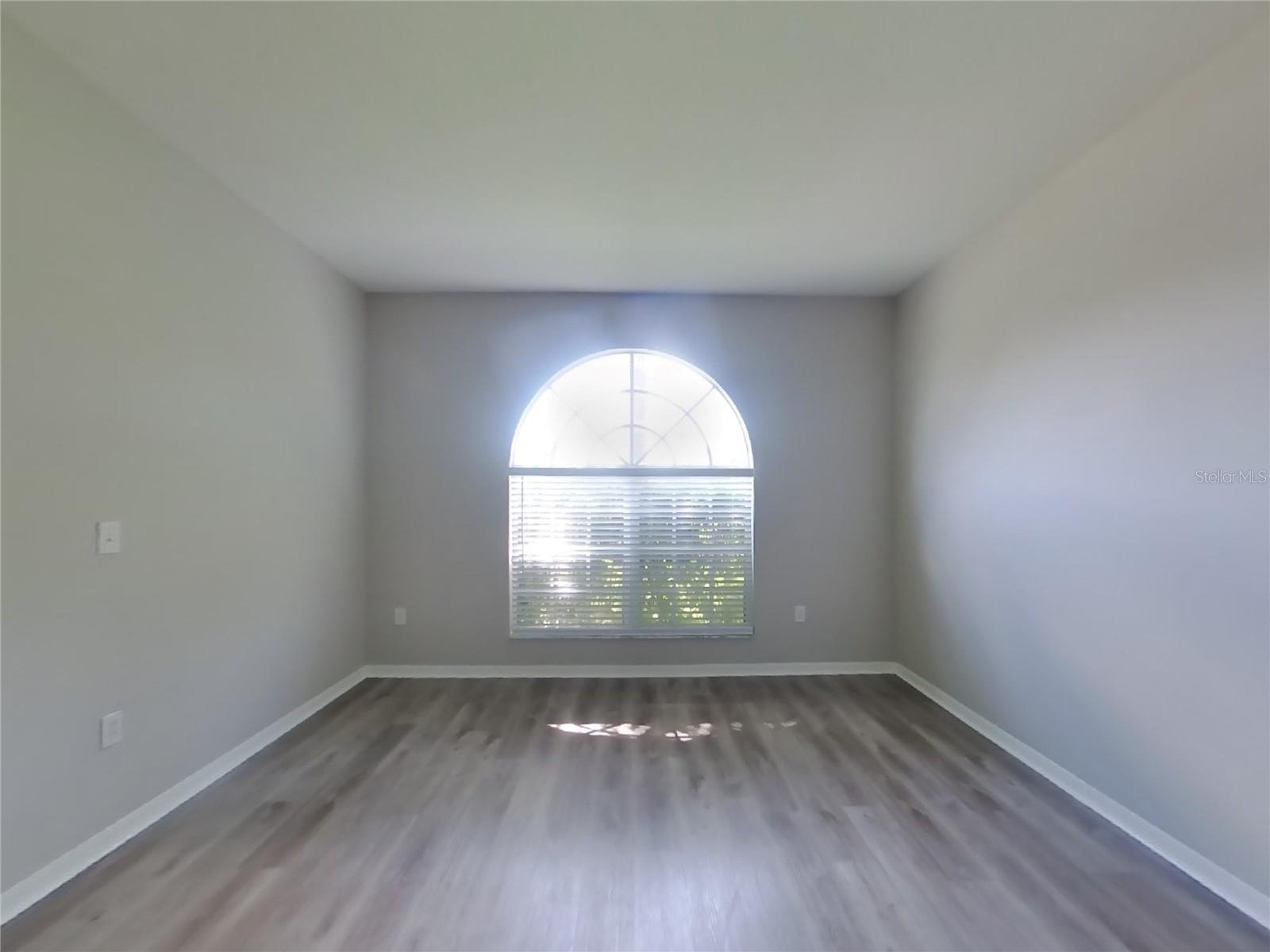 Image 5 of 20 For 1409 Greely Court