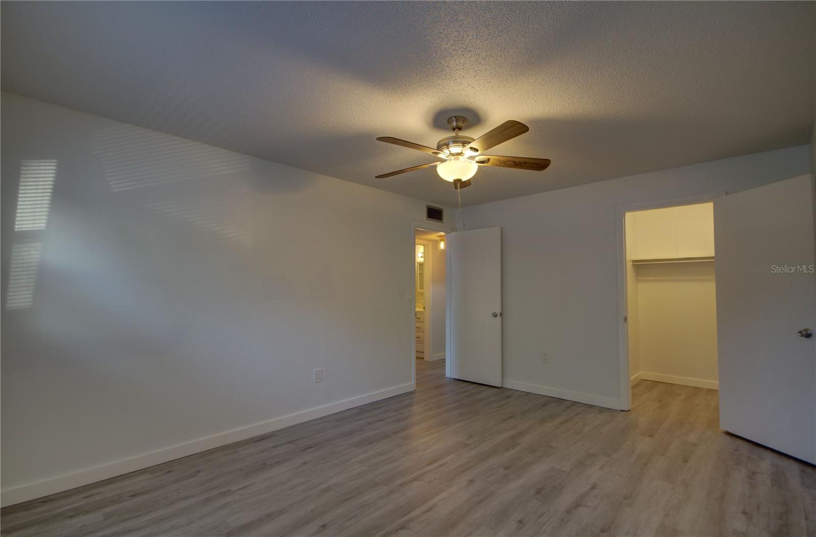 Image 16 of 22 For 350 79th Avenue N 104