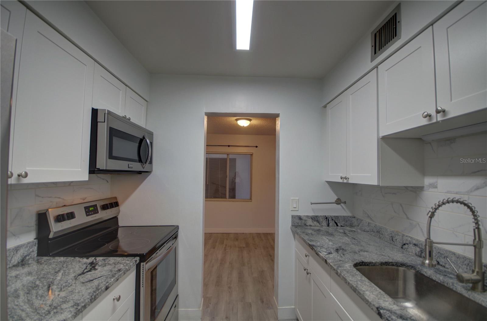 Image 4 of 22 For 350 79th Avenue N 104