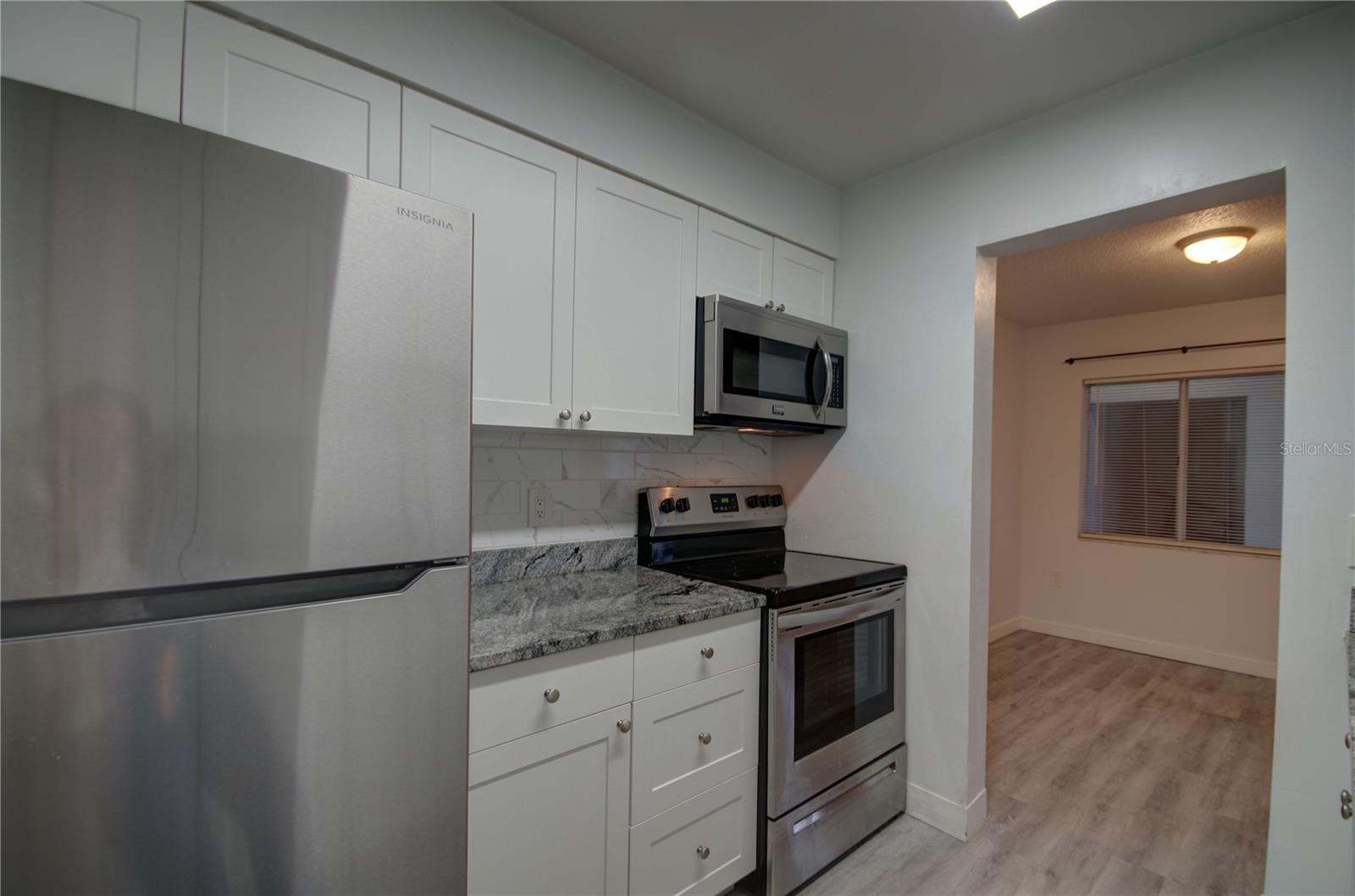 Image 5 of 22 For 350 79th Avenue N 104