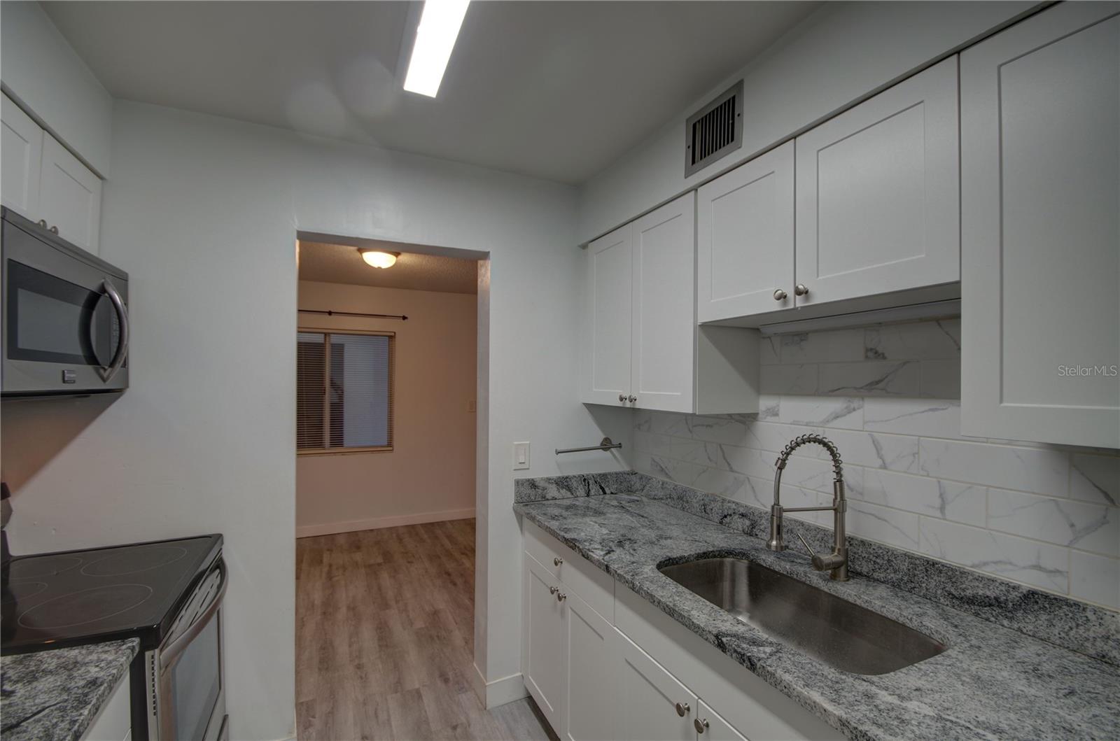 Image 6 of 22 For 350 79th Avenue N 104