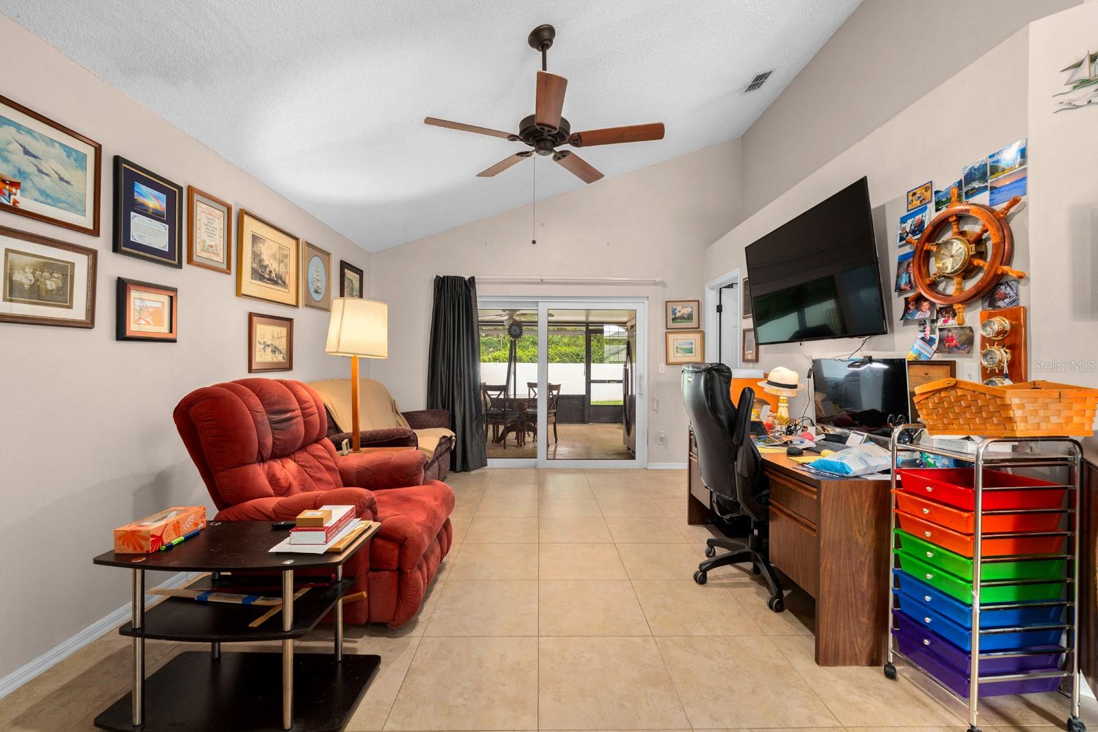 Image 17 of 24 For 9706 Glenpointe Drive