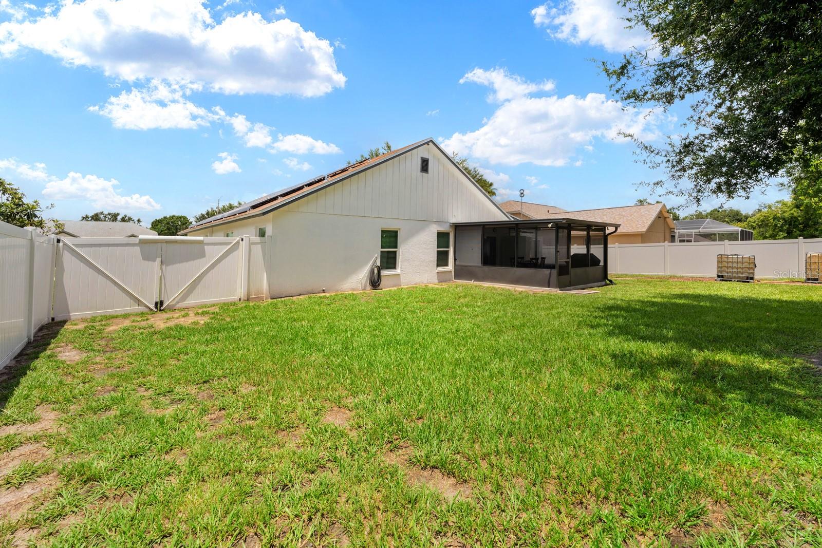 Image 21 of 24 For 9706 Glenpointe Drive