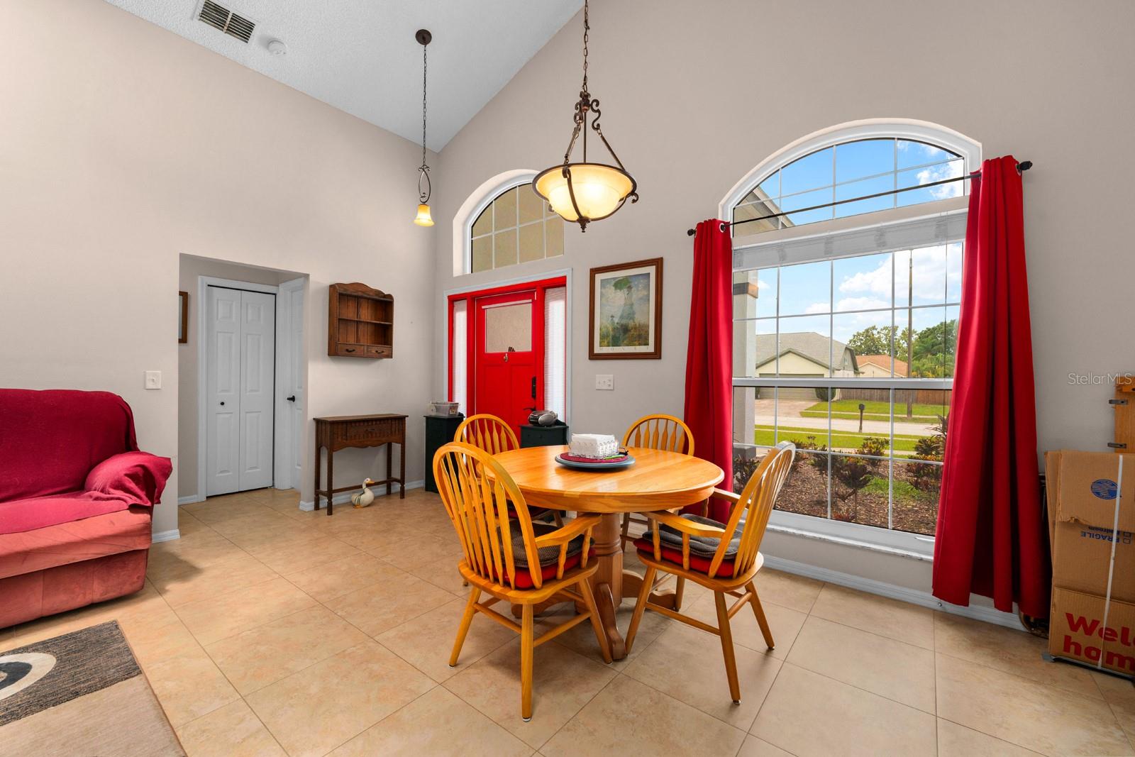 Image 6 of 24 For 9706 Glenpointe Drive