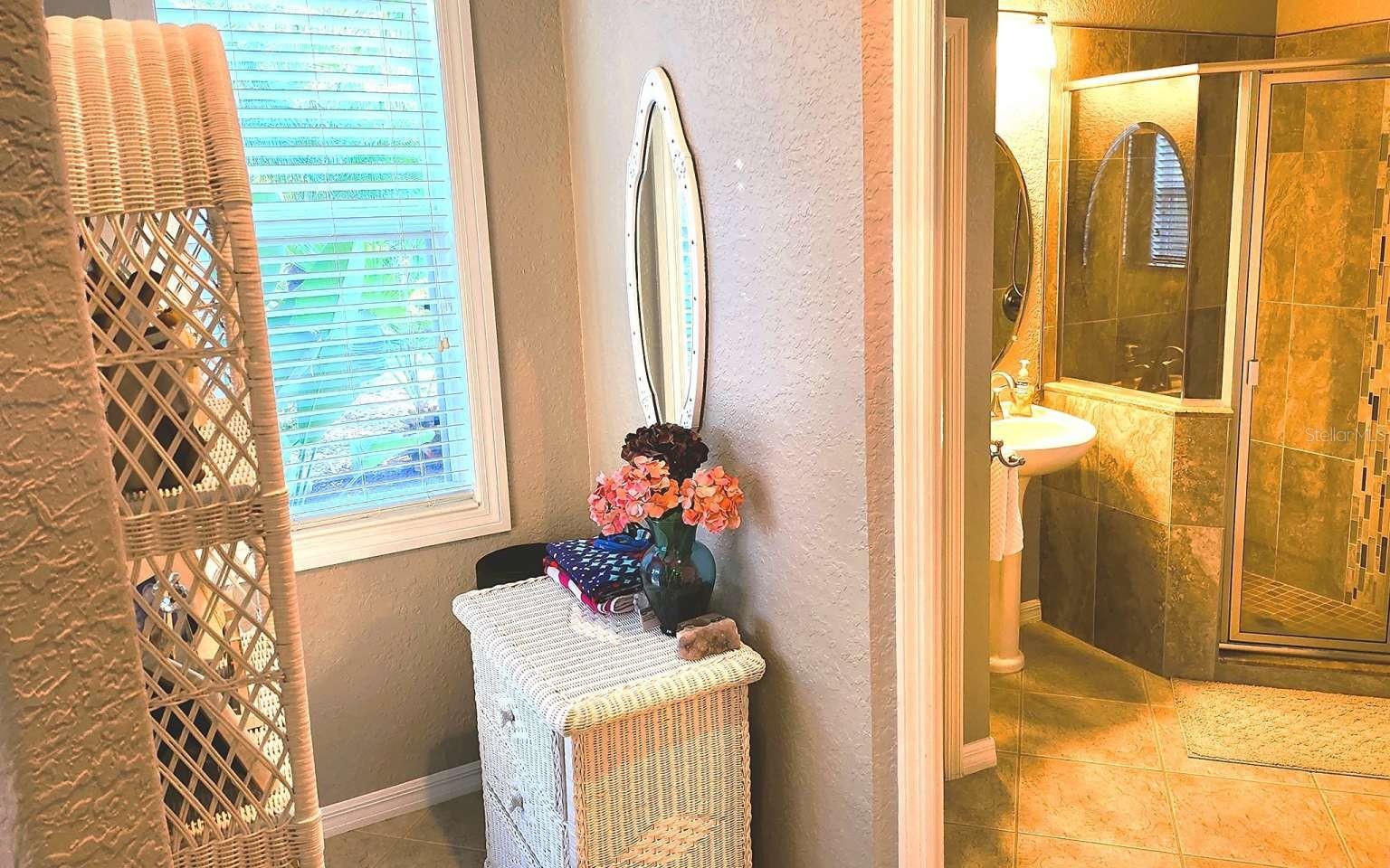 Image 15 of 22 For 9008 Willowbrook Circle