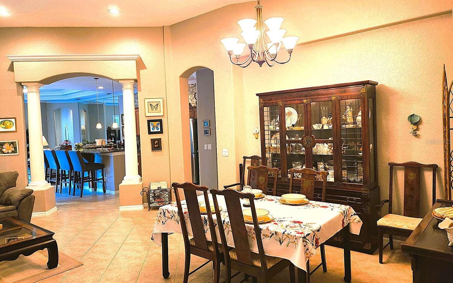 Image 8 of 22 For 9008 Willowbrook Circle