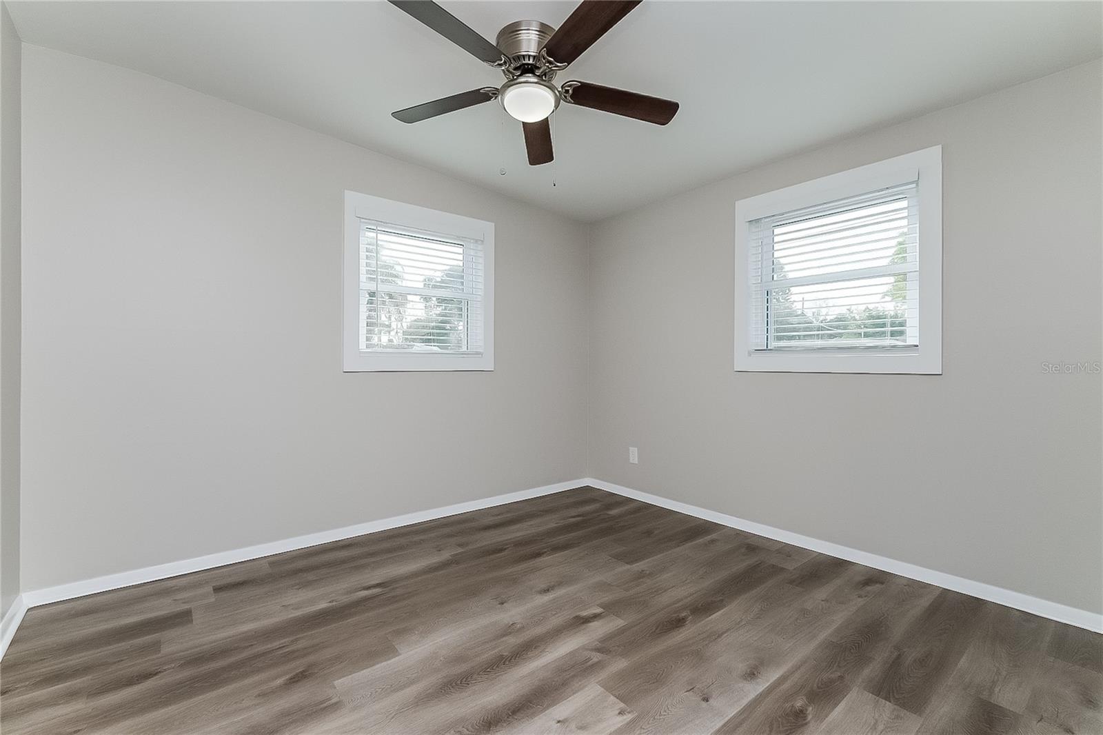 Image 12 of 16 For 10367 112th Avenue