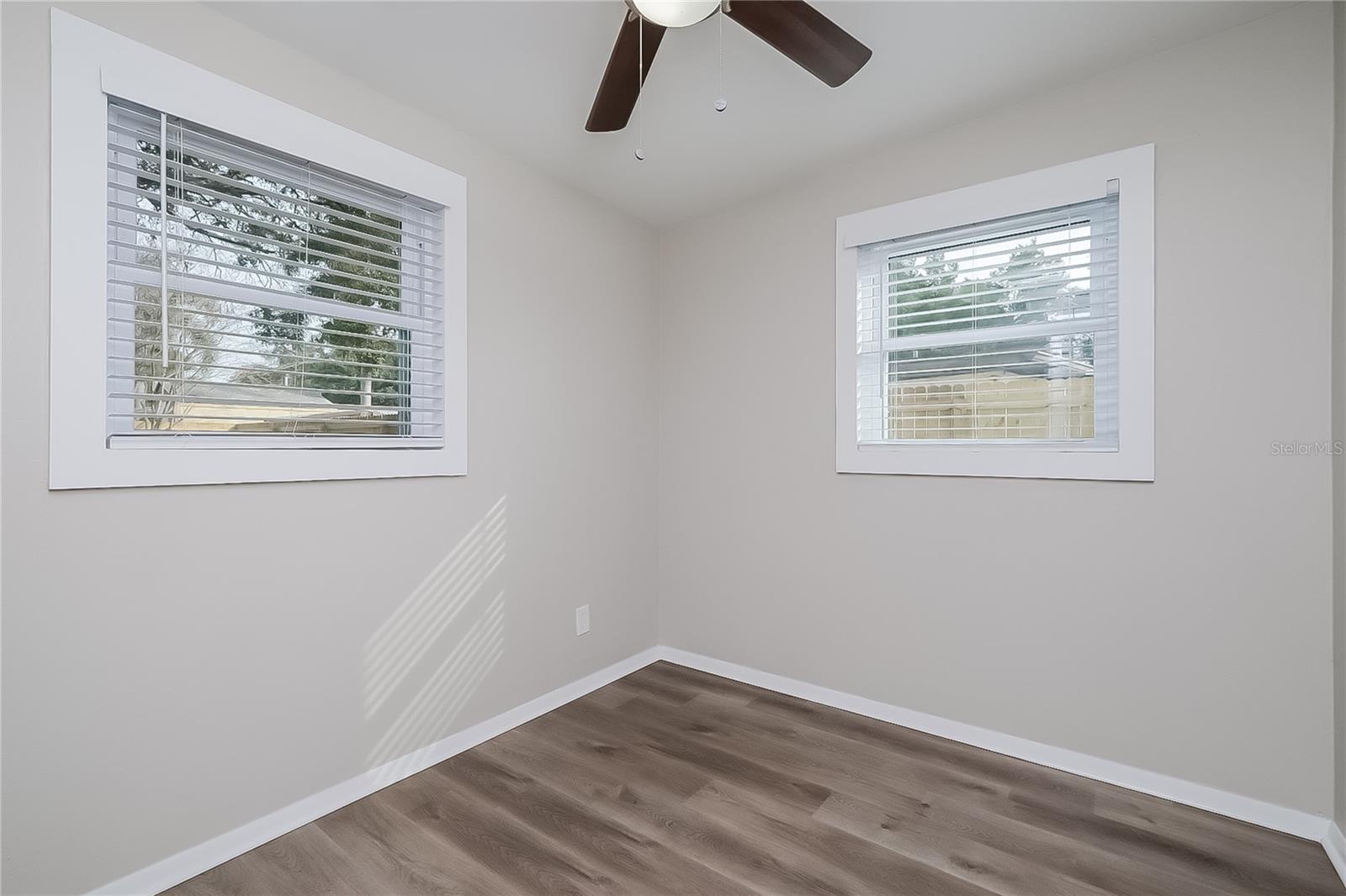 Image 13 of 16 For 10367 112th Avenue