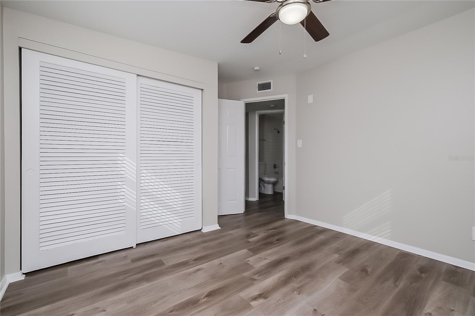 Image 9 of 16 For 10367 112th Avenue