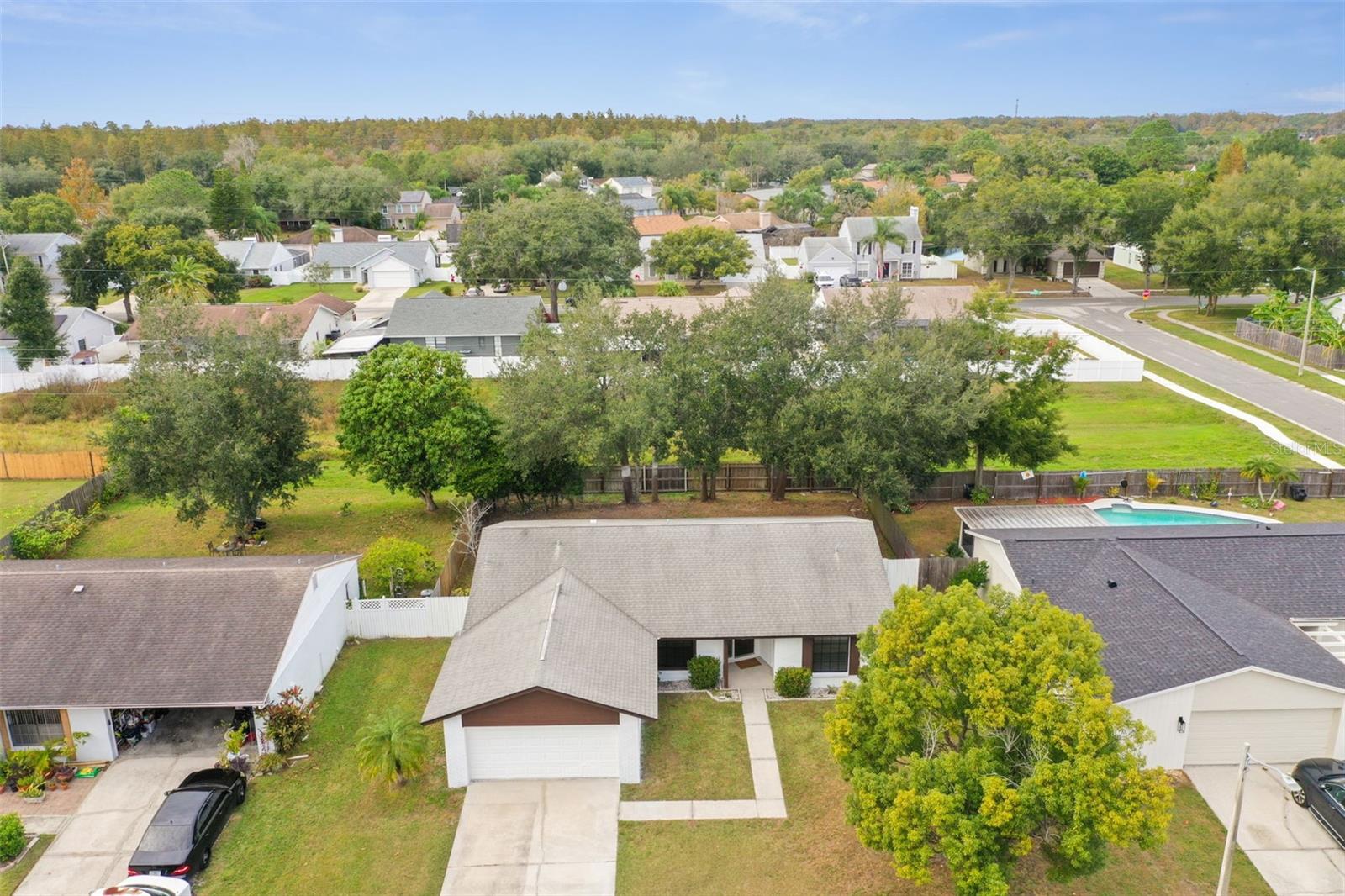 Image 11 of 72 For 16032 Eagle River Way