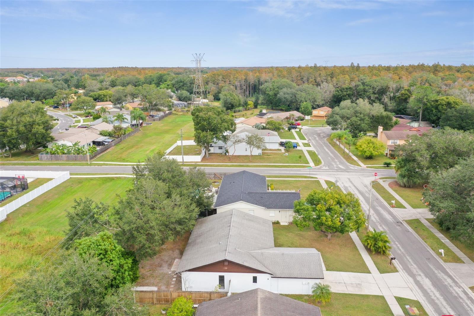 Image 16 of 72 For 16032 Eagle River Way