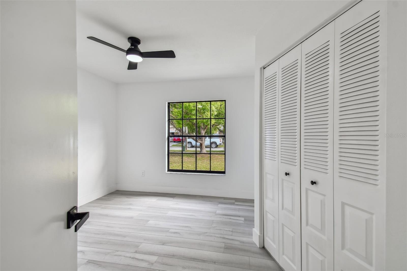 Image 22 of 72 For 16032 Eagle River Way