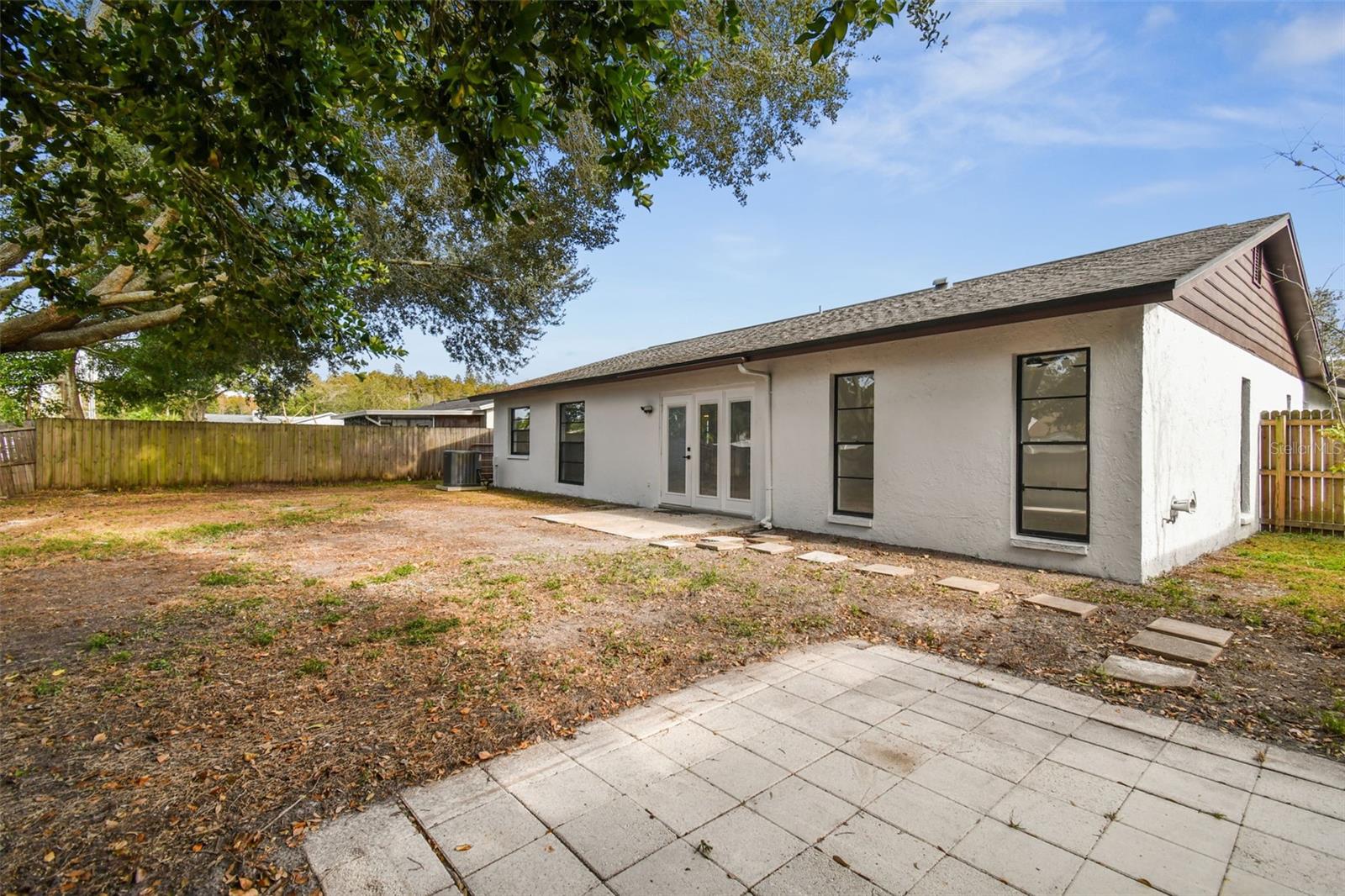 Image 24 of 72 For 16032 Eagle River Way