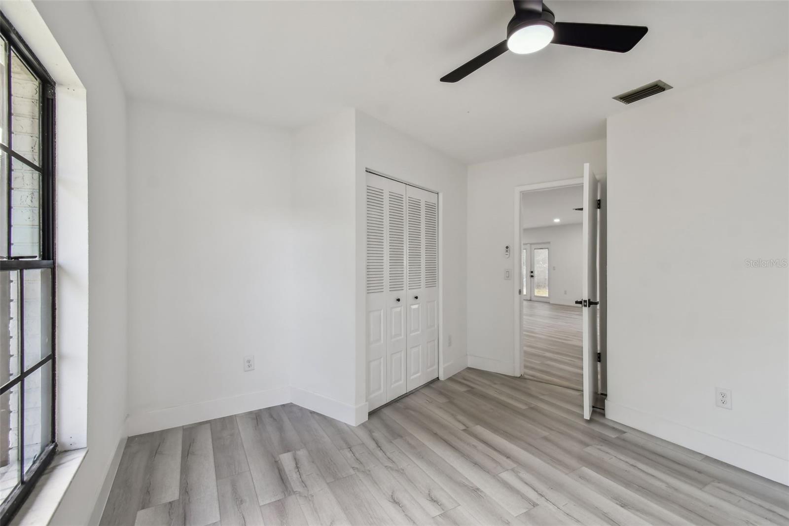 Image 25 of 72 For 16032 Eagle River Way