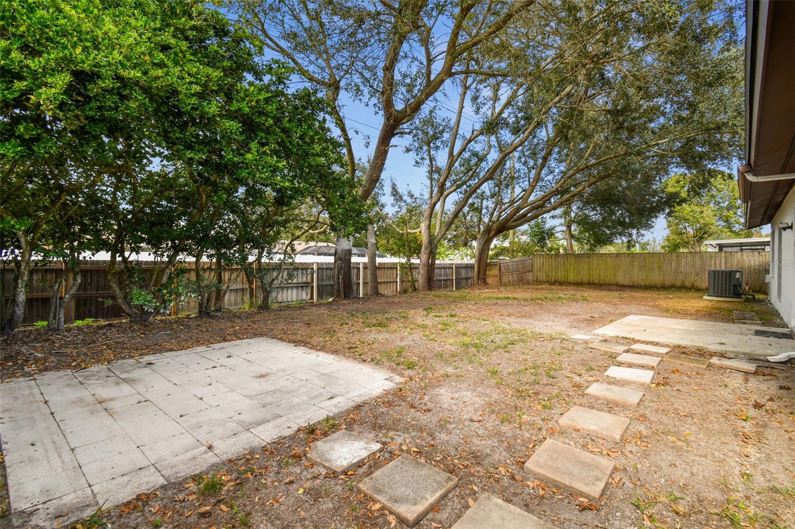 Image 26 of 72 For 16032 Eagle River Way