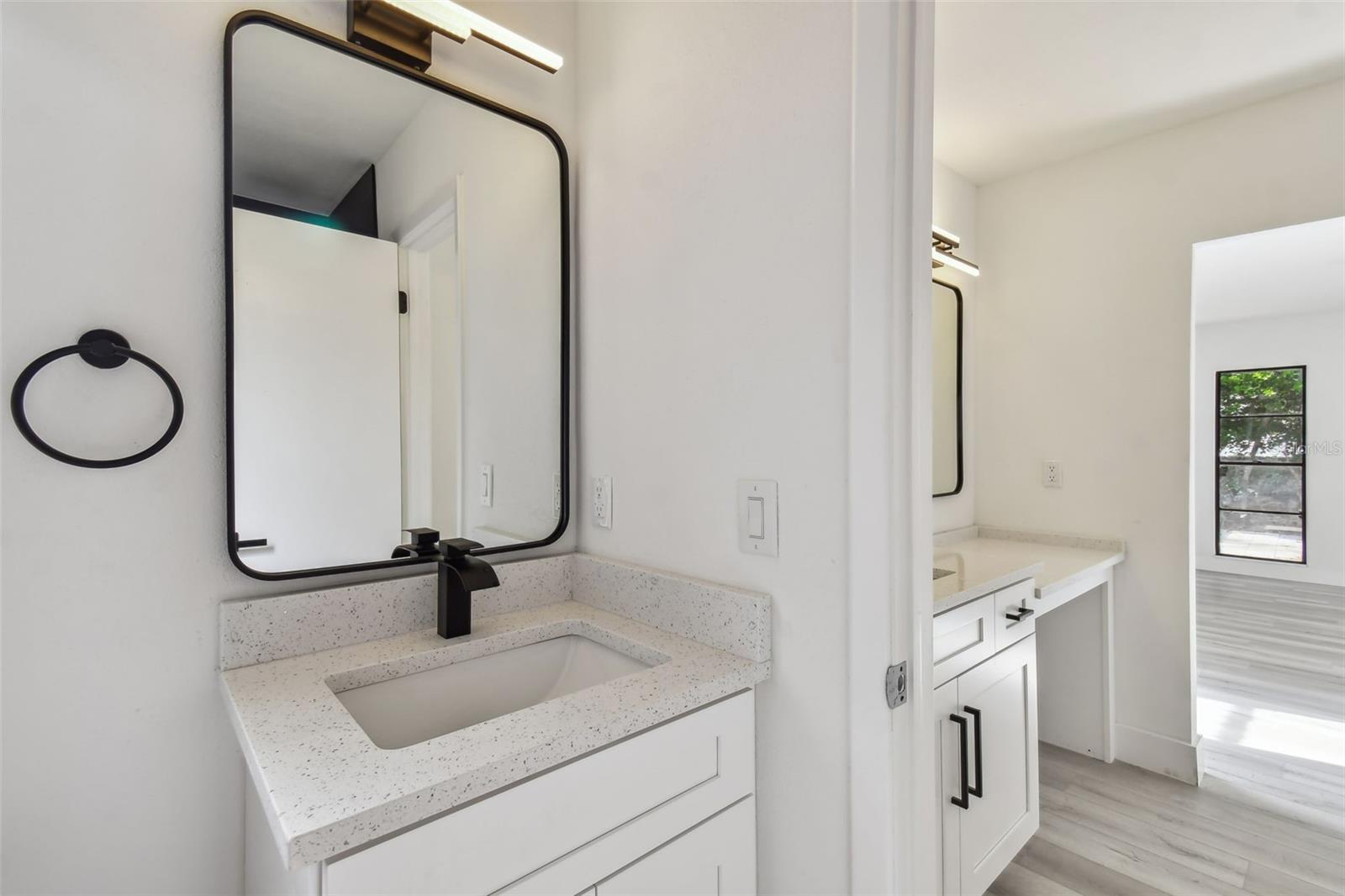 Image 54 of 72 For 16032 Eagle River Way