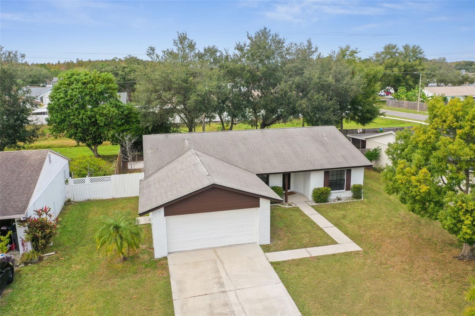 Image 6 of 72 For 16032 Eagle River Way