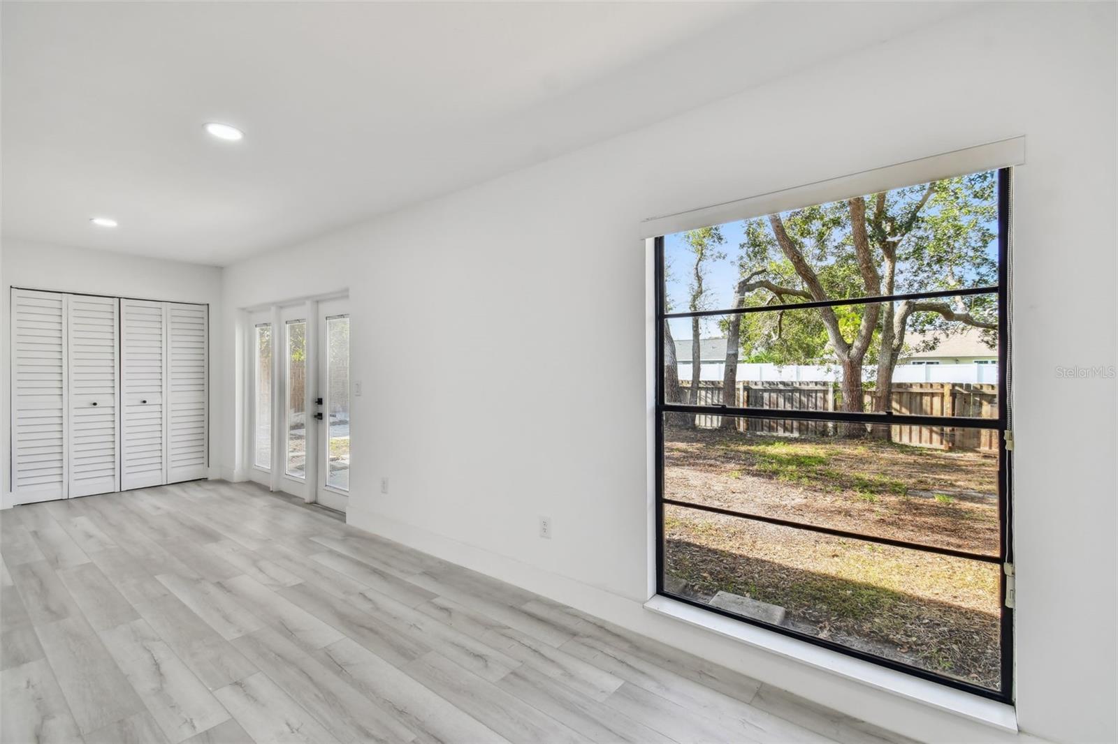 Image 64 of 72 For 16032 Eagle River Way