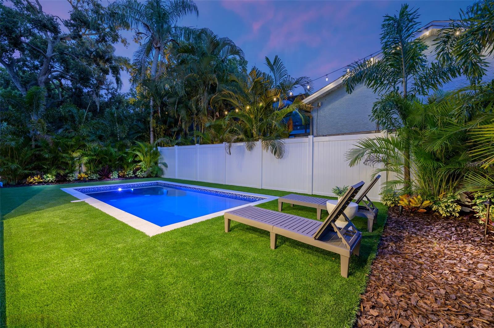Image 62 of 70 For 3228 Oakellar Avenue