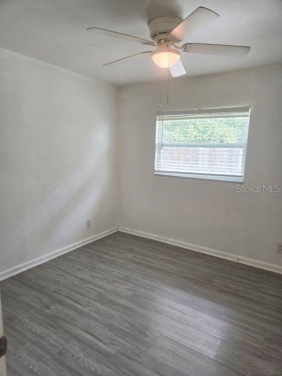 Image 9 of 22 For 7607 Caracas Street
