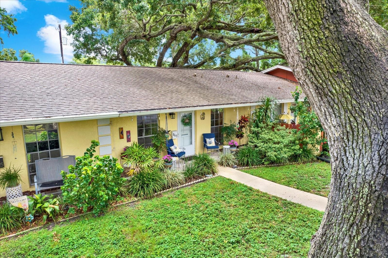 Image 2 of 32 For 863 De Soto Court 863