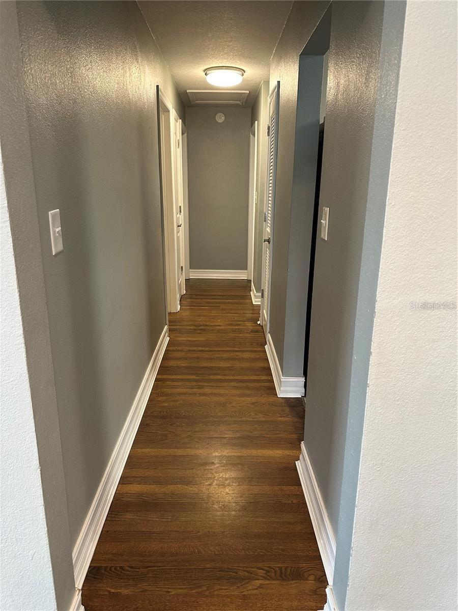 Image 6 of 17 For 4503 Lois Avenue